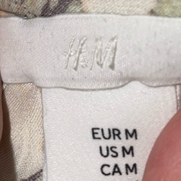 H&M floral semi sheer long raglan sleeve smocked cuff ruffle tie collar size M - Picture 8 of 15